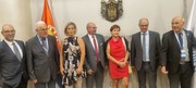 Sprejem na Privredni komori Srbije, na sliki z leve: g. Robert Geisler (FIABCI Slovenija), g. Franci Gerbec (FIABCI Slovenija), ga. Vesna Levstek (ZDNP), g. Branko Potočnik (ZDNP), ga. Suzana Emeršič (MZSP), g. Boštjan Udovič (GZS-ZPN) in g. Slaviša Pešić (Klaster nekretnine)